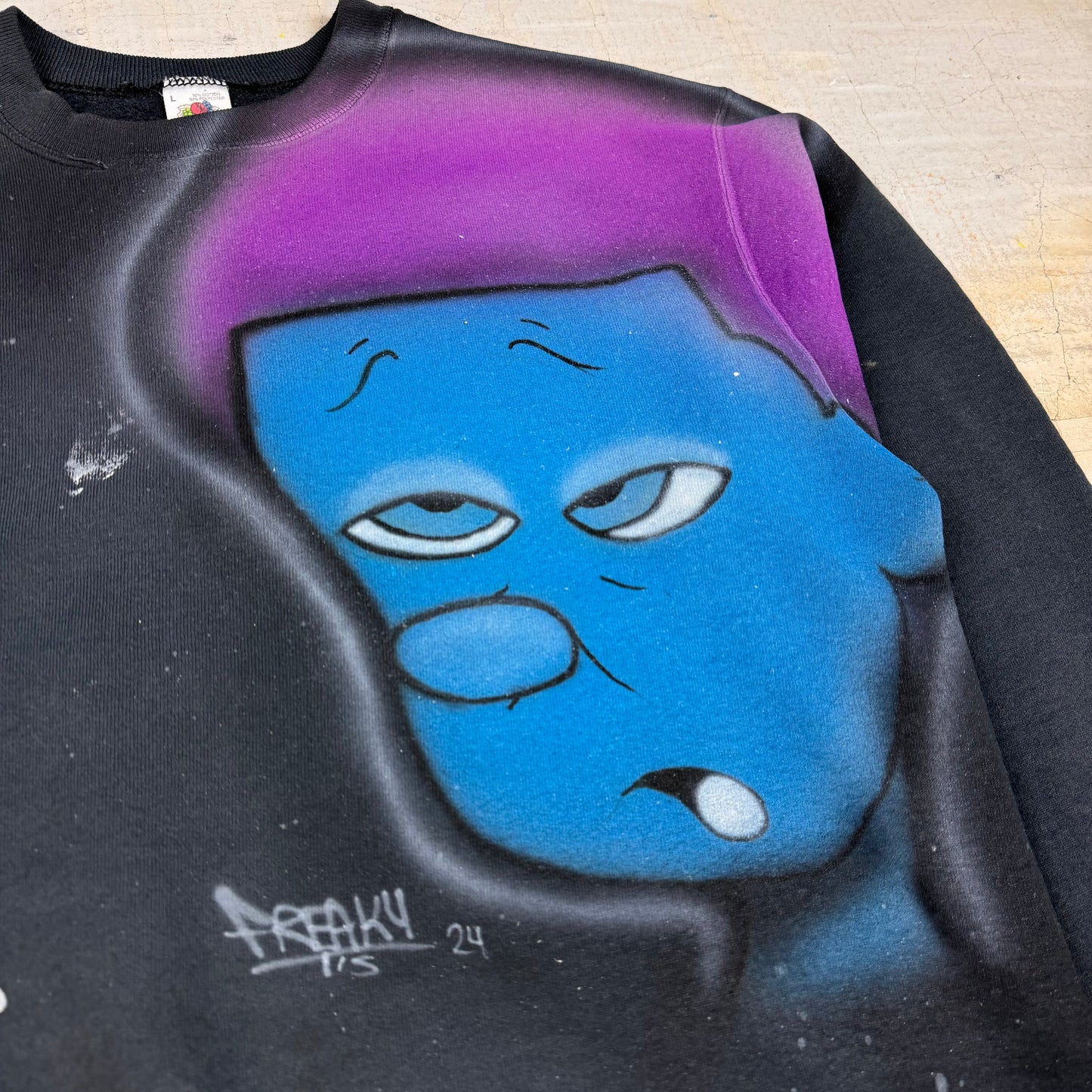 Pinocchio distressed Sweatshirt (L)